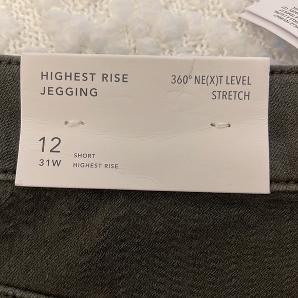 American Eagle High Rise Cargo Jeggings 12 short NEW - Picture 5 of 7